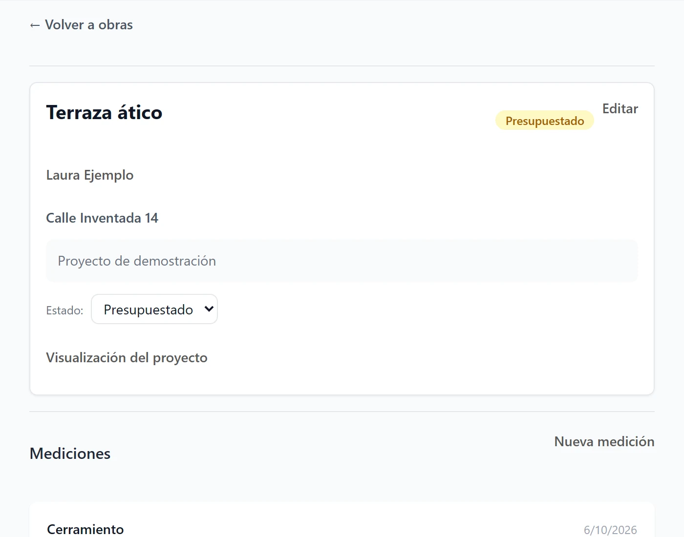 Ficha de una obra en escritorio: cliente, estado del proyecto y sus mediciones